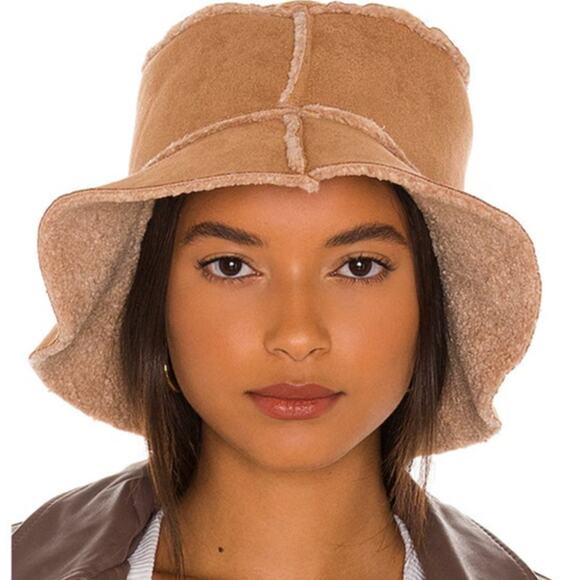 Hat Attack NWT Natural Brown Reversible Cozy Soft Faux Shearling Bucket Hat OS - Picture 2 of 10